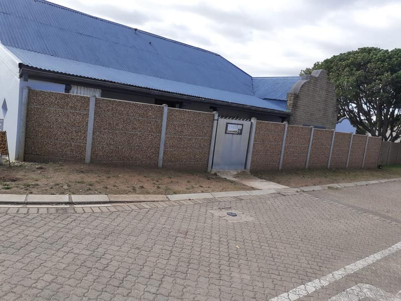 2 Bedroom Property for Sale in Albertinia Western Cape